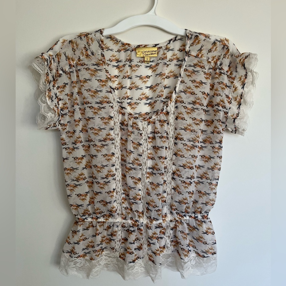 Small Scoop Neck Peplum Blouse by Princess Vera Wang. NWOT. Running dogs print.